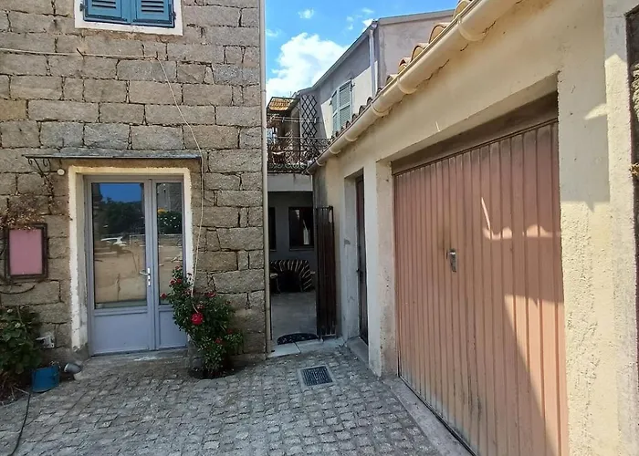 Apartmán Centre Village, En Rdc Sotta